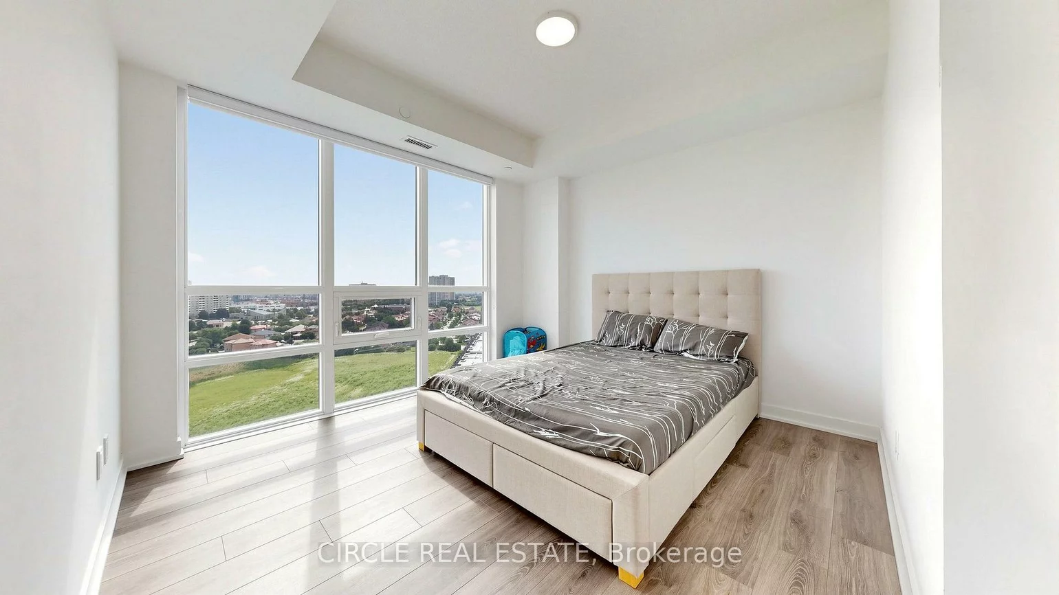 225, Malta, Fletcher's Creek South, Brampton