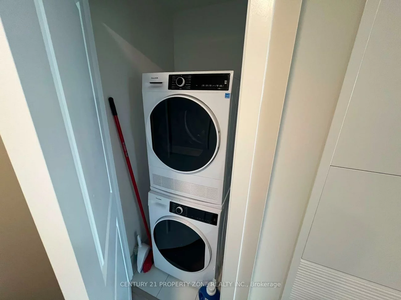 15, Skyridge, Bram East, Brampton
