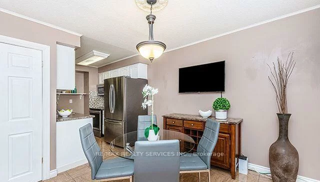 20, Carleton, Bramalea West Industrial, Brampton