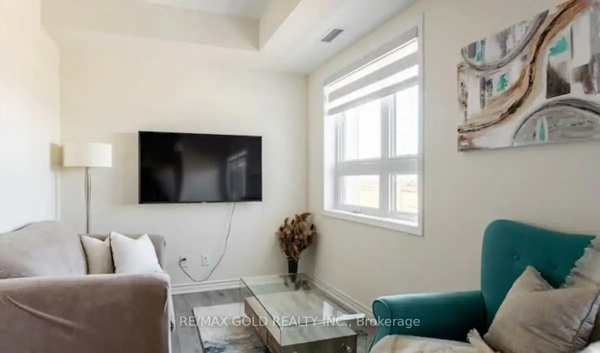 200, Lagerfeld, Northwest Brampton, Brampton