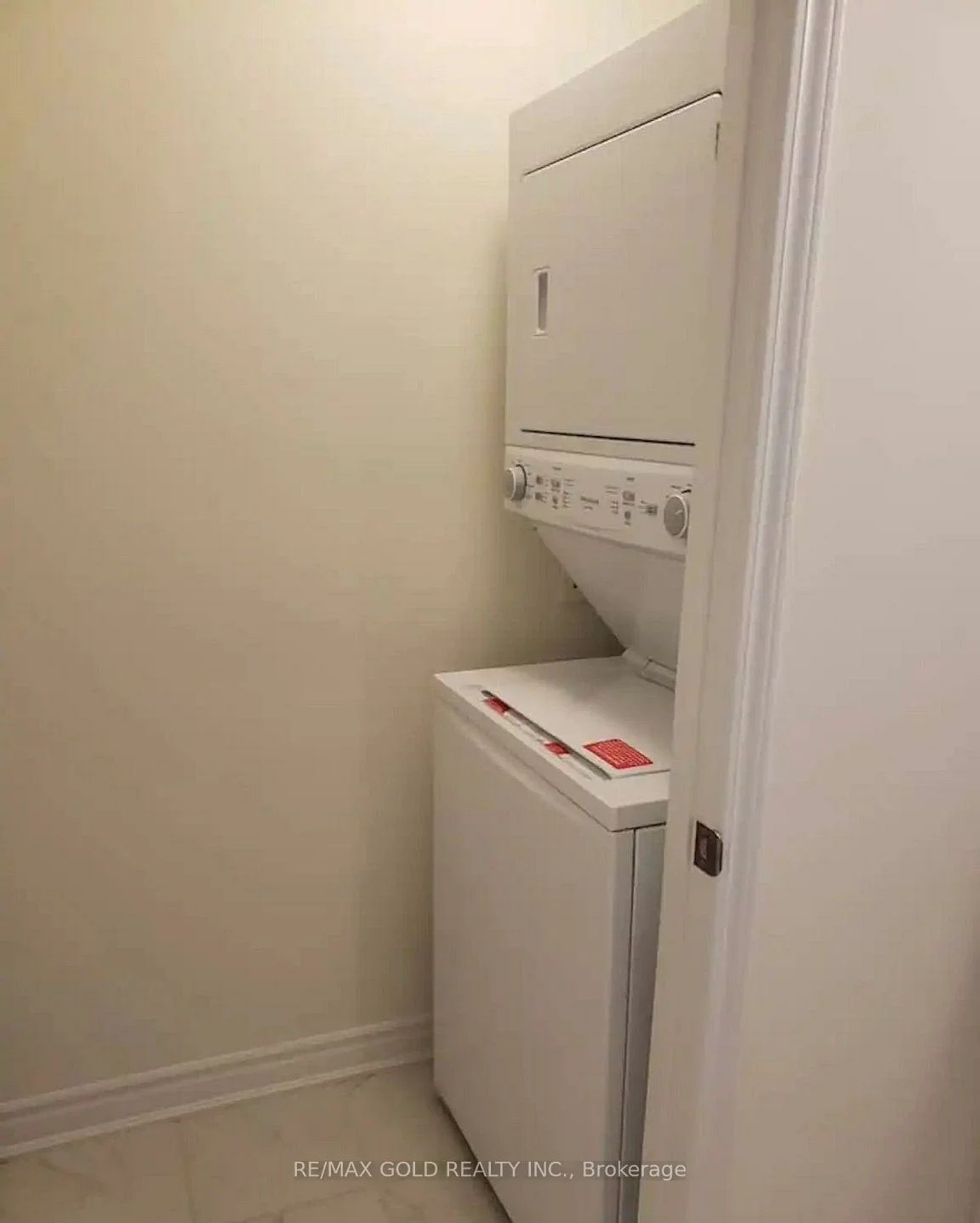 200, Lagerfeld, Northwest Brampton, Brampton