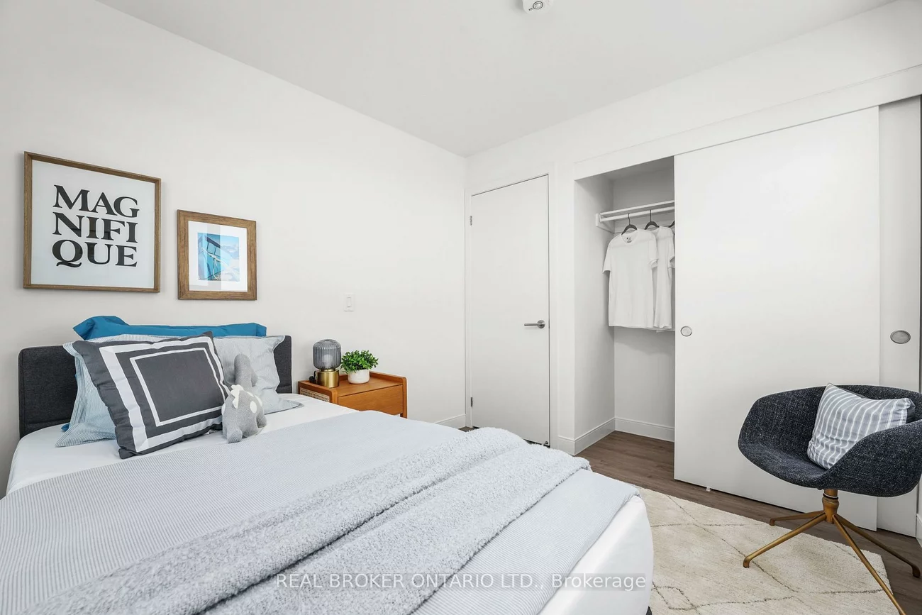 100, Manett, Brampton West, Brampton