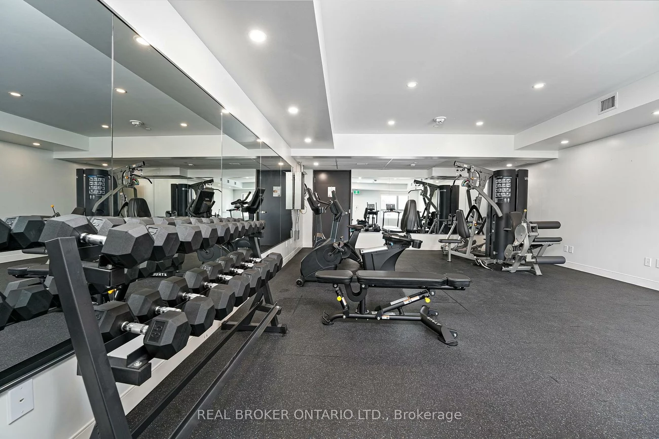 100, Manett, Brampton West, Brampton