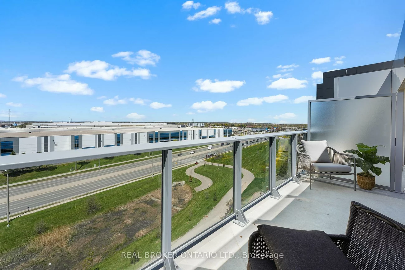 100, Manett, Brampton West, Brampton