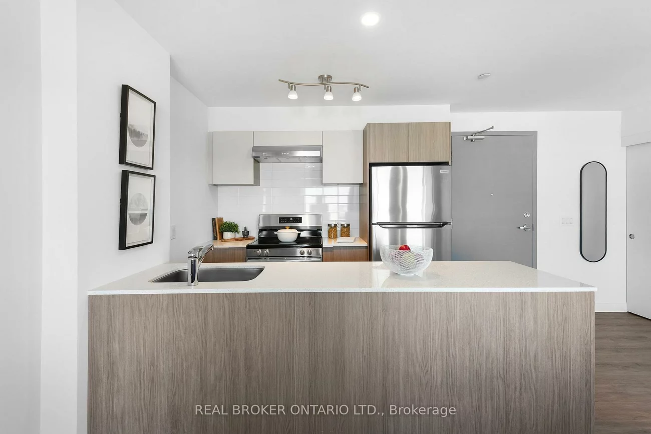 100, Manett, Brampton West, Brampton