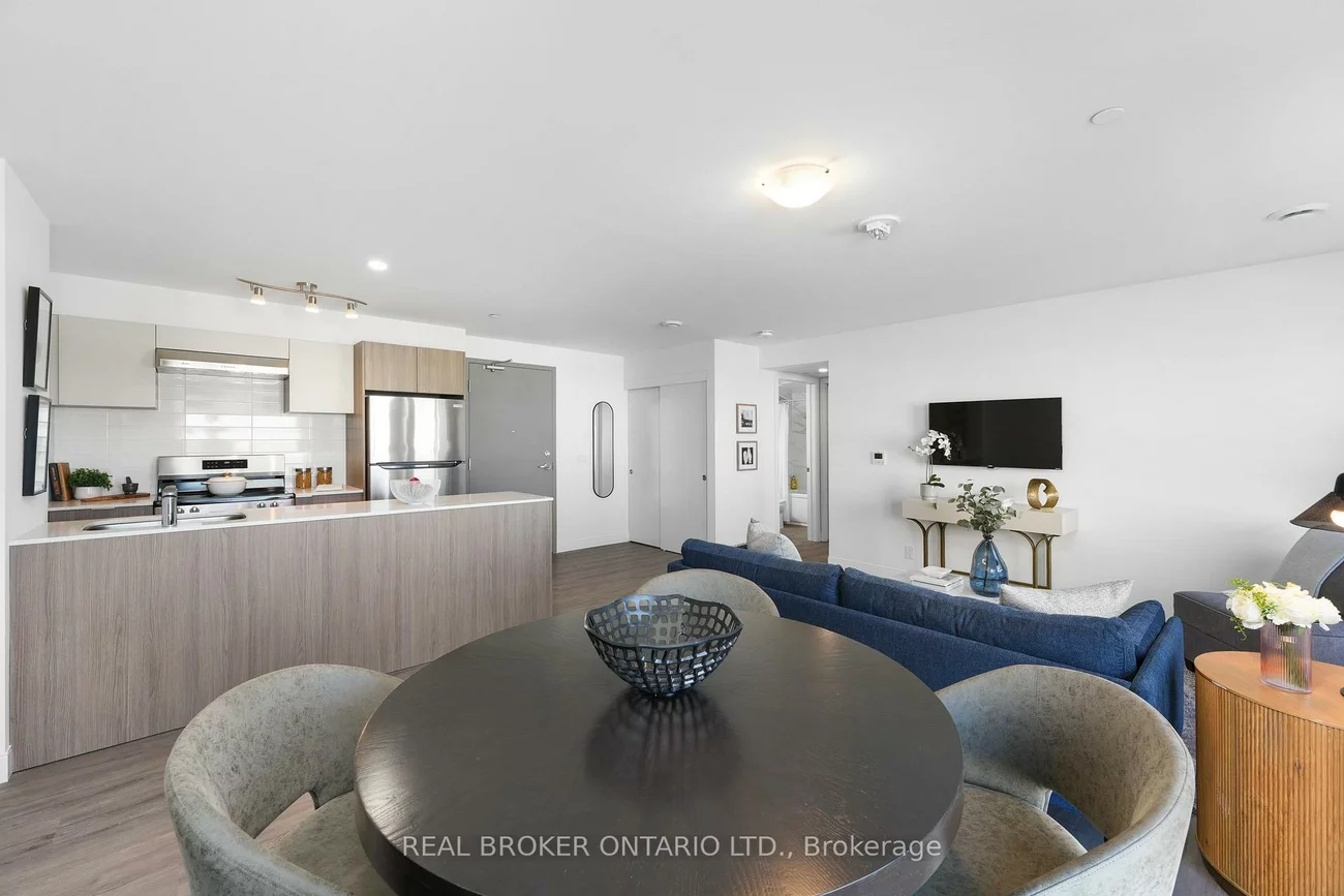 100, Manett, Brampton West, Brampton