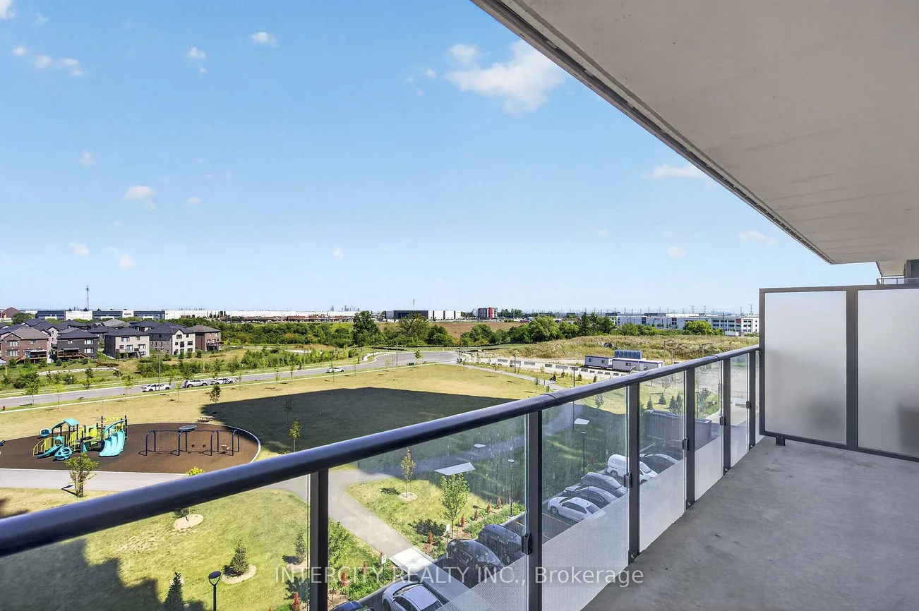 15, Skyridge, Bram East, Brampton