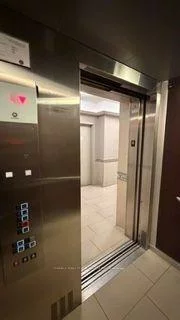 50, SKY HARBOUR, Bram West, Brampton
