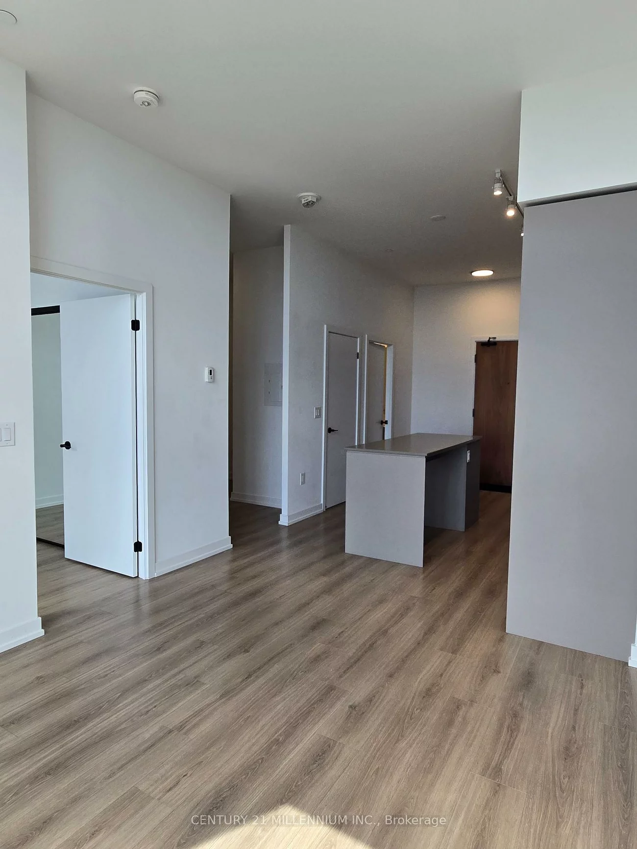 10, Lagerfeld, Northwest Brampton, Brampton