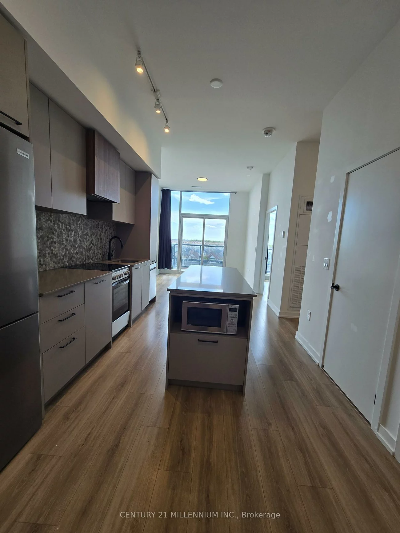 10, Lagerfeld, Northwest Brampton, Brampton