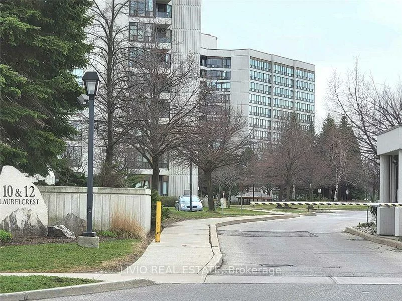 10, Laurelcrest, Queen Street Corridor, Brampton