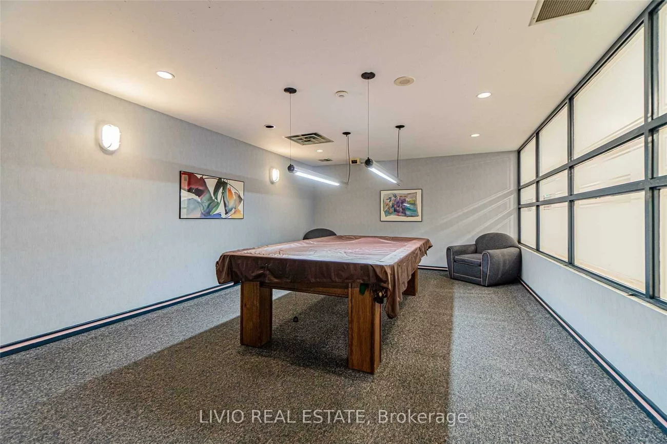 10, Laurelcrest, Queen Street Corridor, Brampton