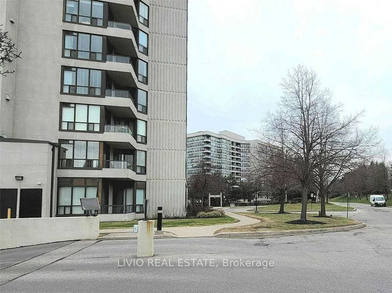 10, Laurelcrest, Queen Street Corridor, Brampton