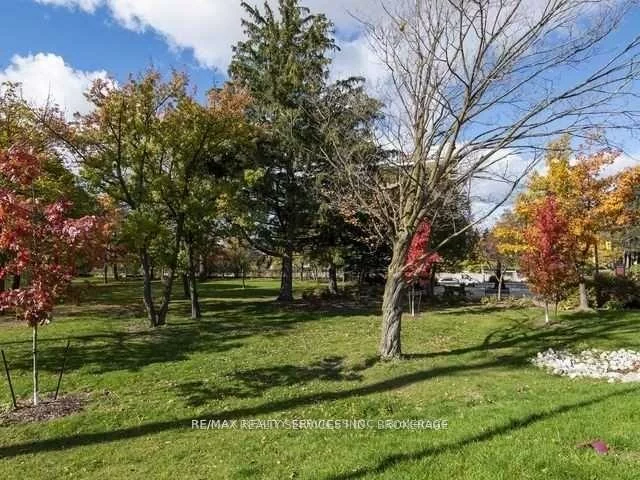 100, John, Downtown Brampton, Brampton