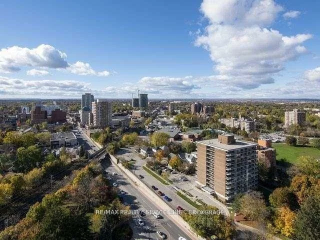 100, John, Downtown Brampton, Brampton