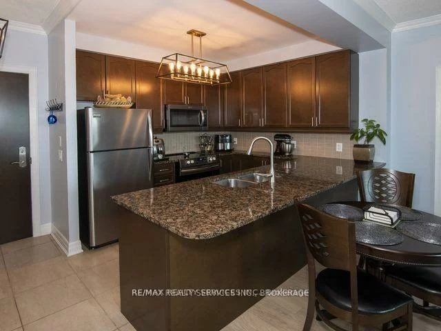 100, John, Downtown Brampton, Brampton