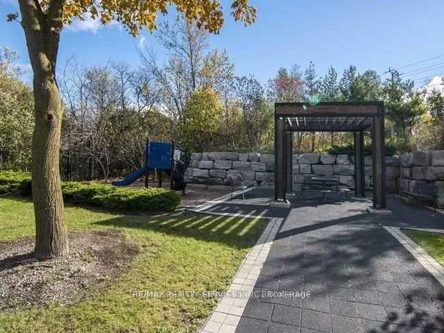 100, John, Downtown Brampton, Brampton