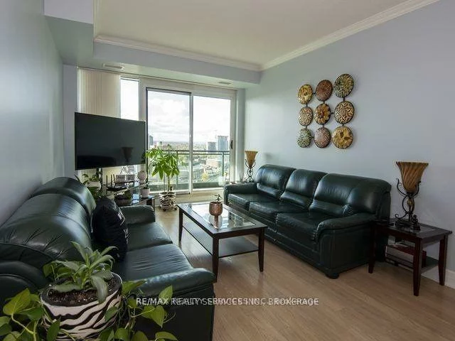 100, John, Downtown Brampton, Brampton