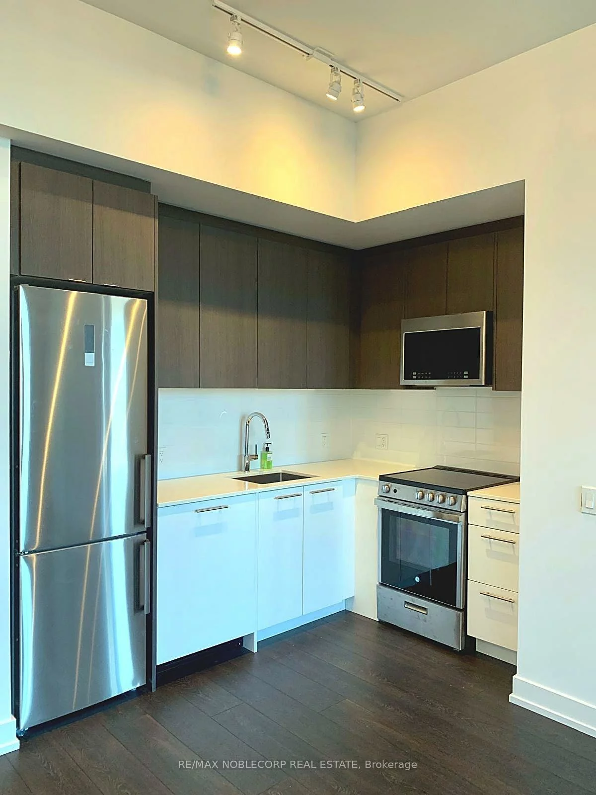 225, Veterans, Northwest Brampton, Brampton