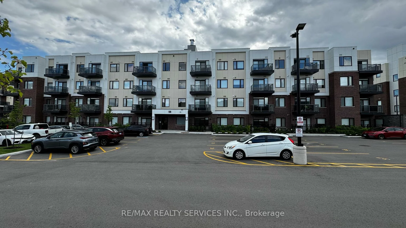 58, Sky Harbour, Bram West, Brampton
