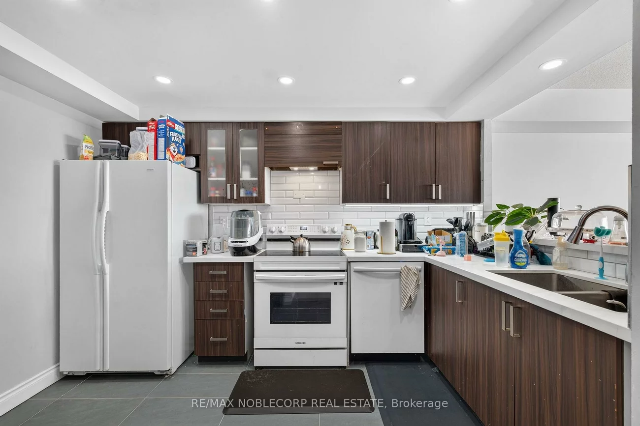 22, Hanover, Queen Street Corridor, Brampton