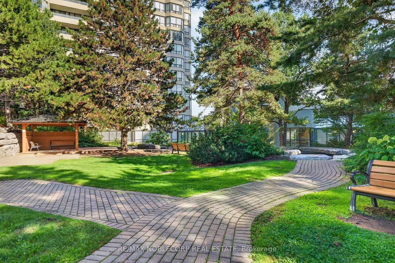 22, Hanover, Queen Street Corridor, Brampton