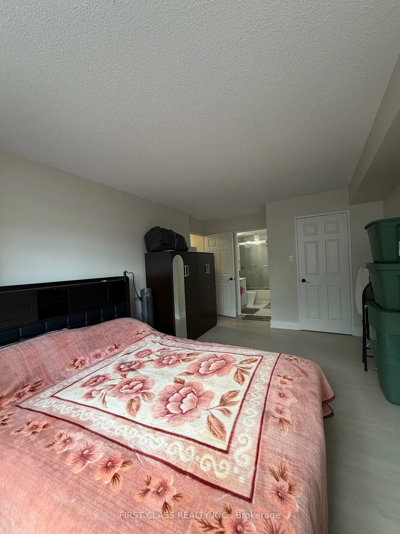 30, Malta, Fletcher's Creek South, Brampton