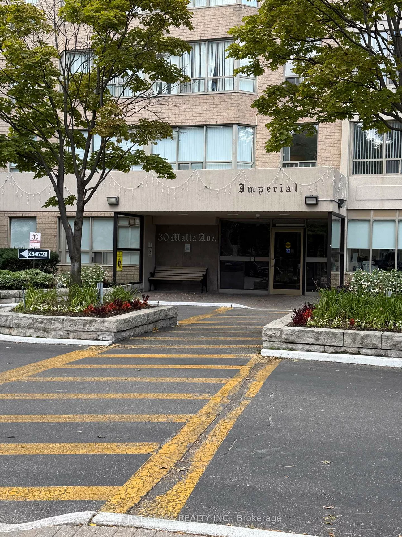 30, Malta, Fletcher's Creek South, Brampton
