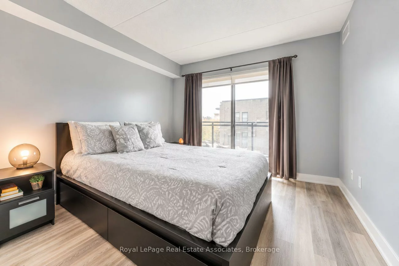 40, Via Rosedale, Sandringham-Wellington, Brampton