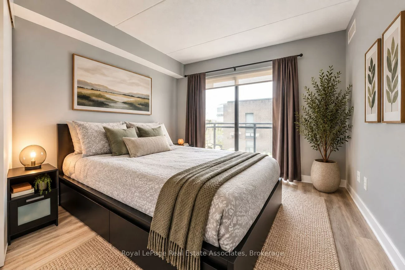 40, Via Rosedale, Sandringham-Wellington, Brampton
