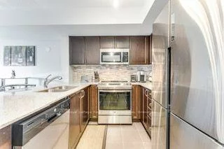 40, Via Rosedale, Sandringham-Wellington, Brampton