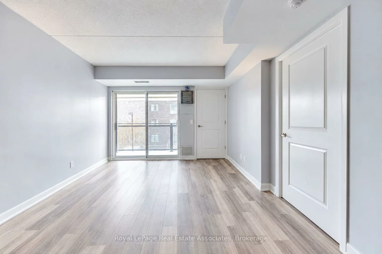 40, Via Rosedale, Sandringham-Wellington, Brampton