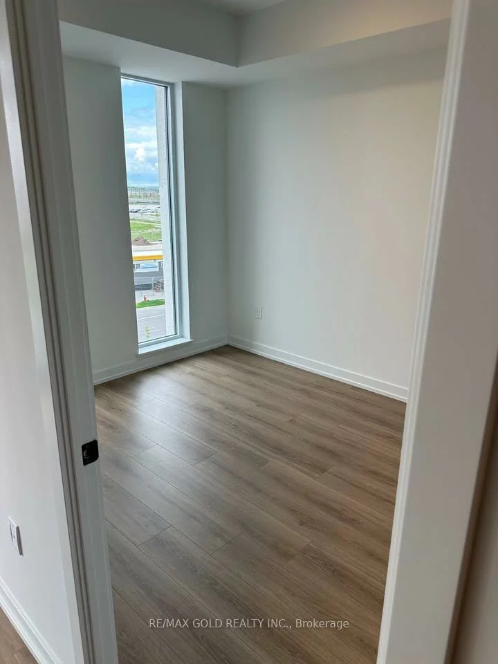 10, Lagerfeld, Northwest Brampton, Brampton