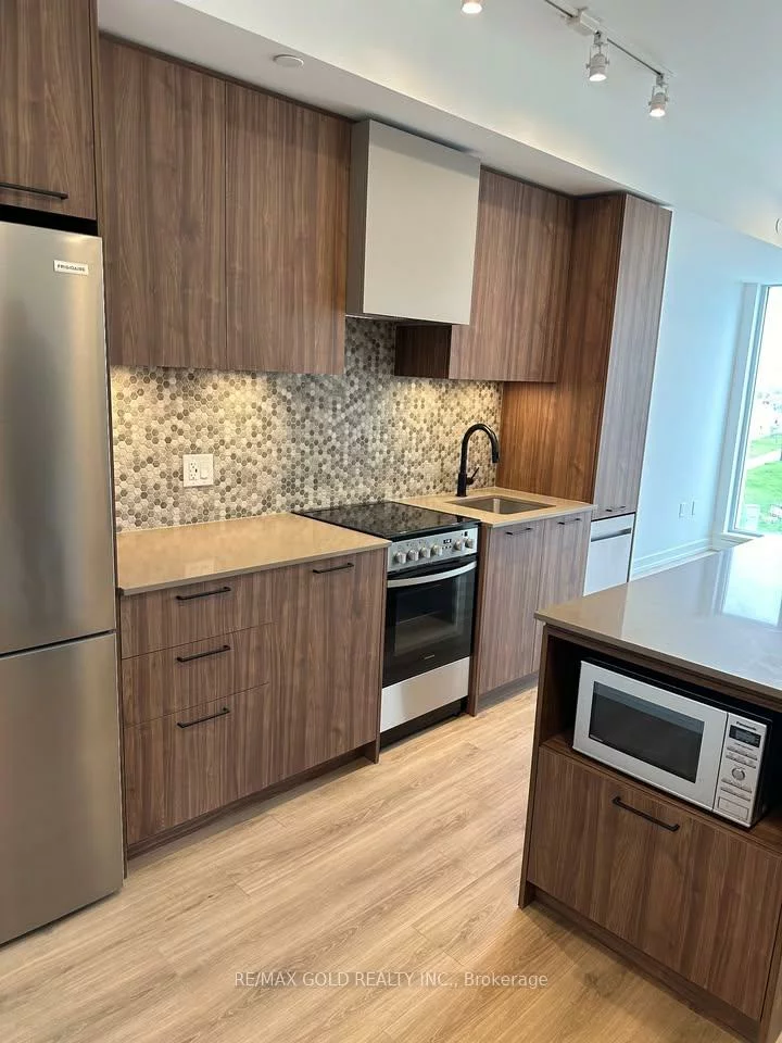10, Lagerfeld, Northwest Brampton, Brampton