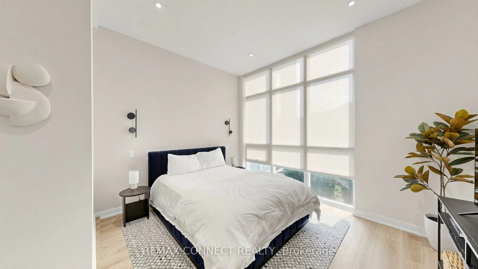 209, Steeles, Fletcher's Creek South, Brampton