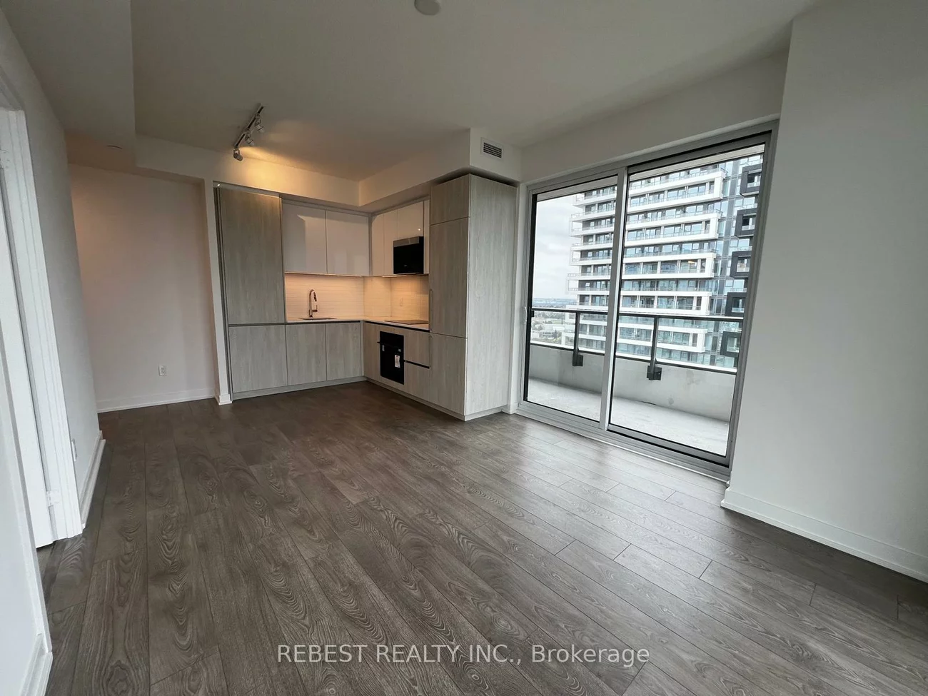 209, Steeles, Fletcher's Creek South, Brampton