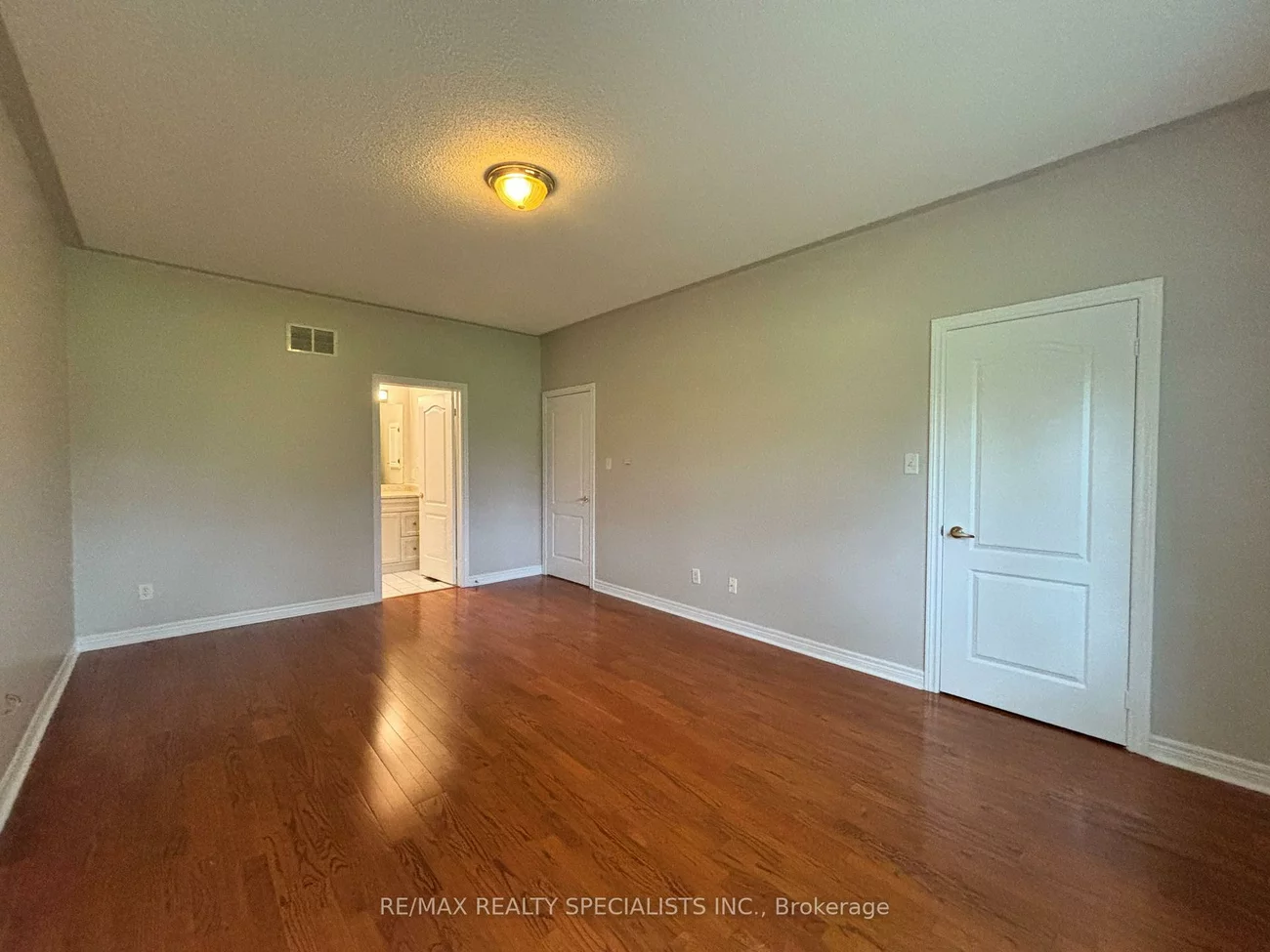 8, Yorkwood, Sandringham-Wellington, Brampton