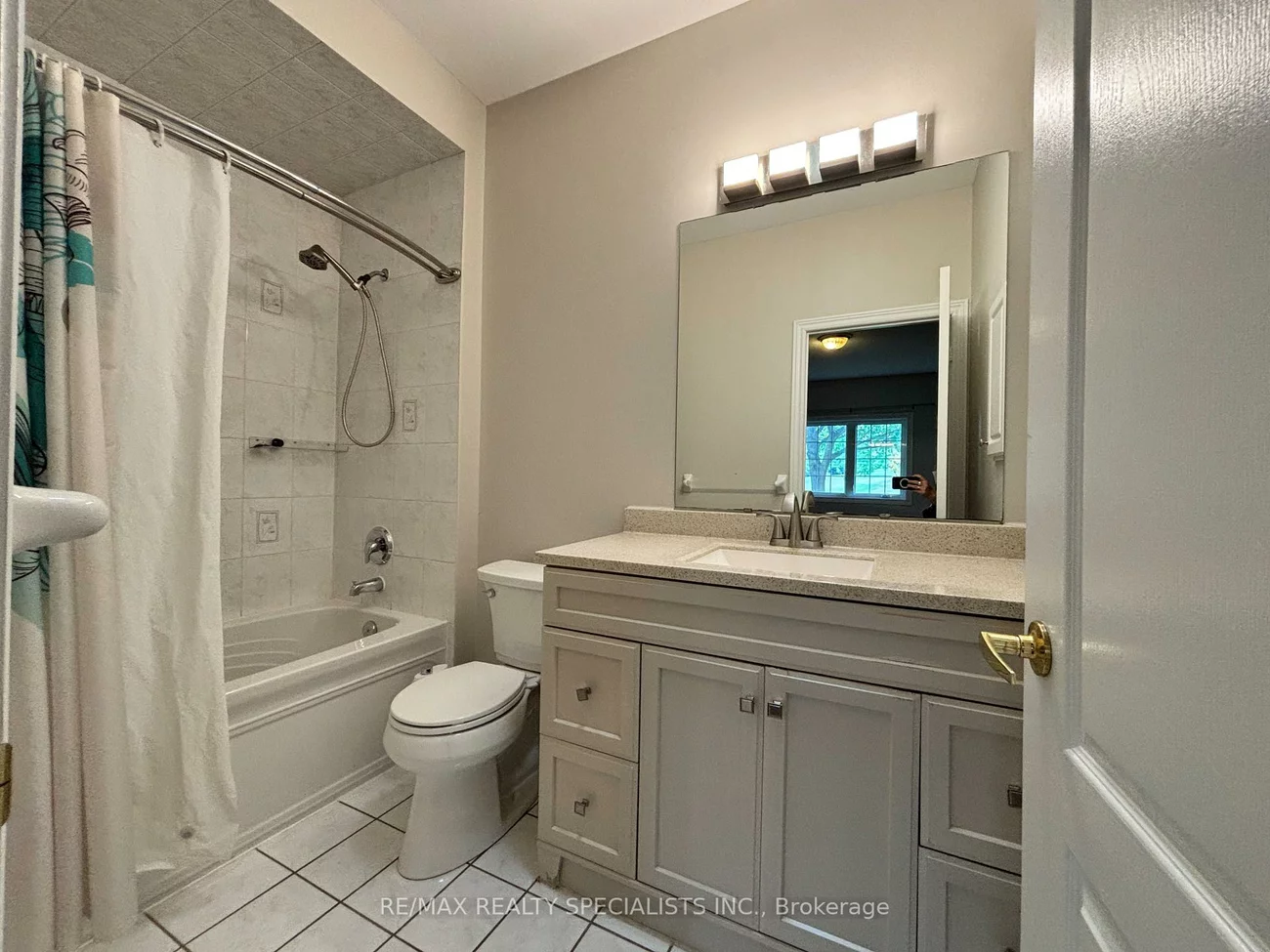 8, Yorkwood, Sandringham-Wellington, Brampton