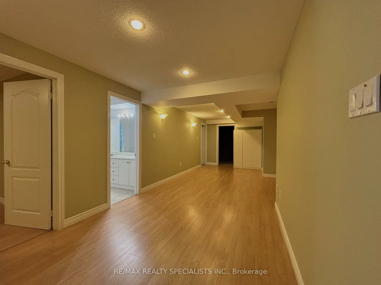 8, Yorkwood, Sandringham-Wellington, Brampton
