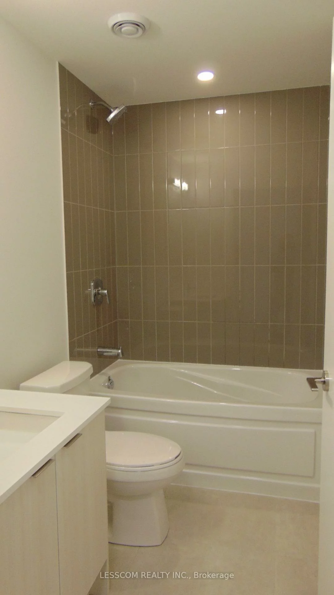 225, Malta, Fletcher's Creek South, Brampton