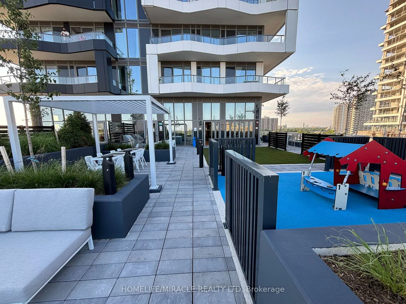 260, Malta, Fletcher's Creek South, Brampton