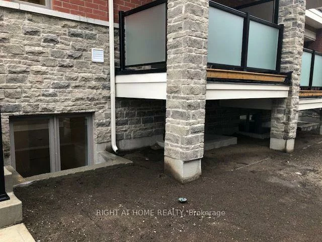 230, Lagerfeld, Northwest Brampton, Brampton