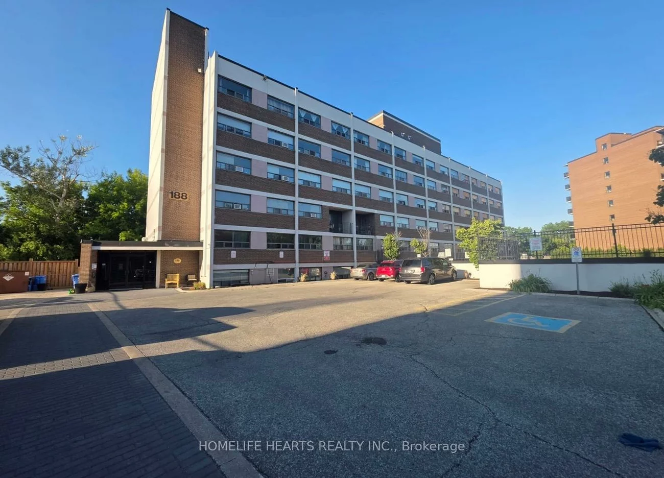 188, Mill, Brampton South, Brampton