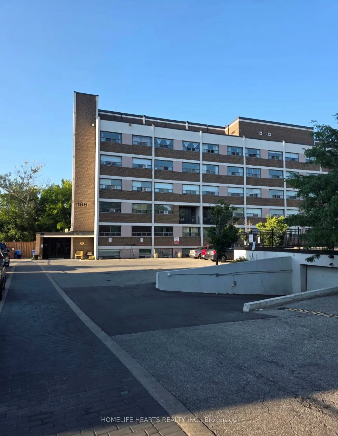 188, Mill, Brampton South, Brampton