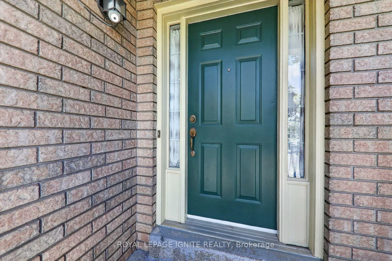 2, Sir Lou, Fletcher's Creek South, Brampton