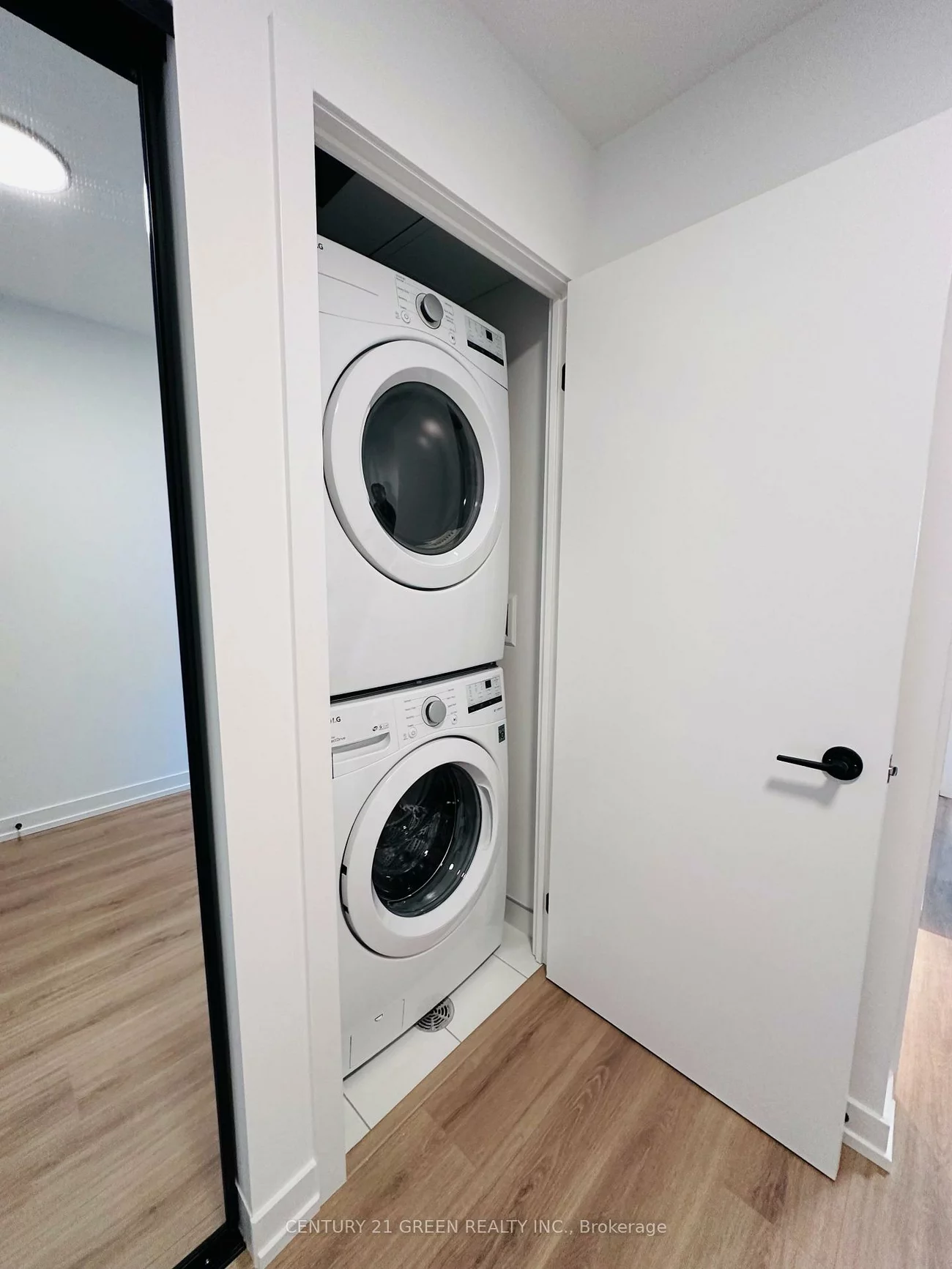 10, Lagerfeld, Northwest Brampton, Brampton