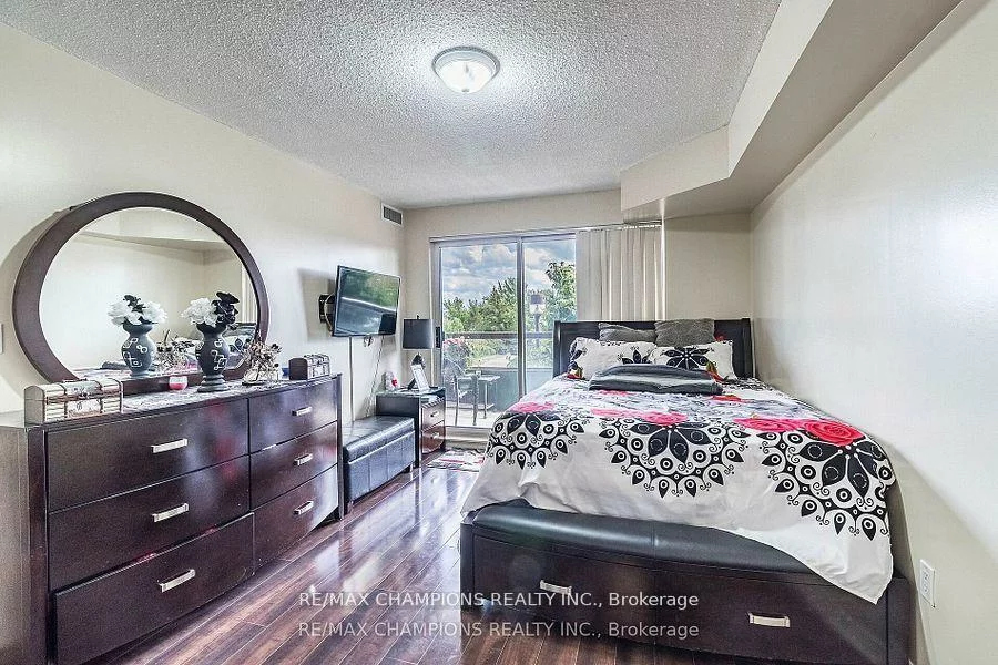 300, Ray Lawson, Fletcher's Creek South, Brampton