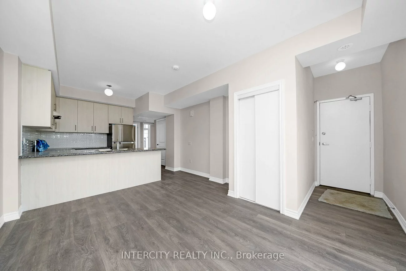 30, Halliford, Goreway Drive Corridor, Brampton