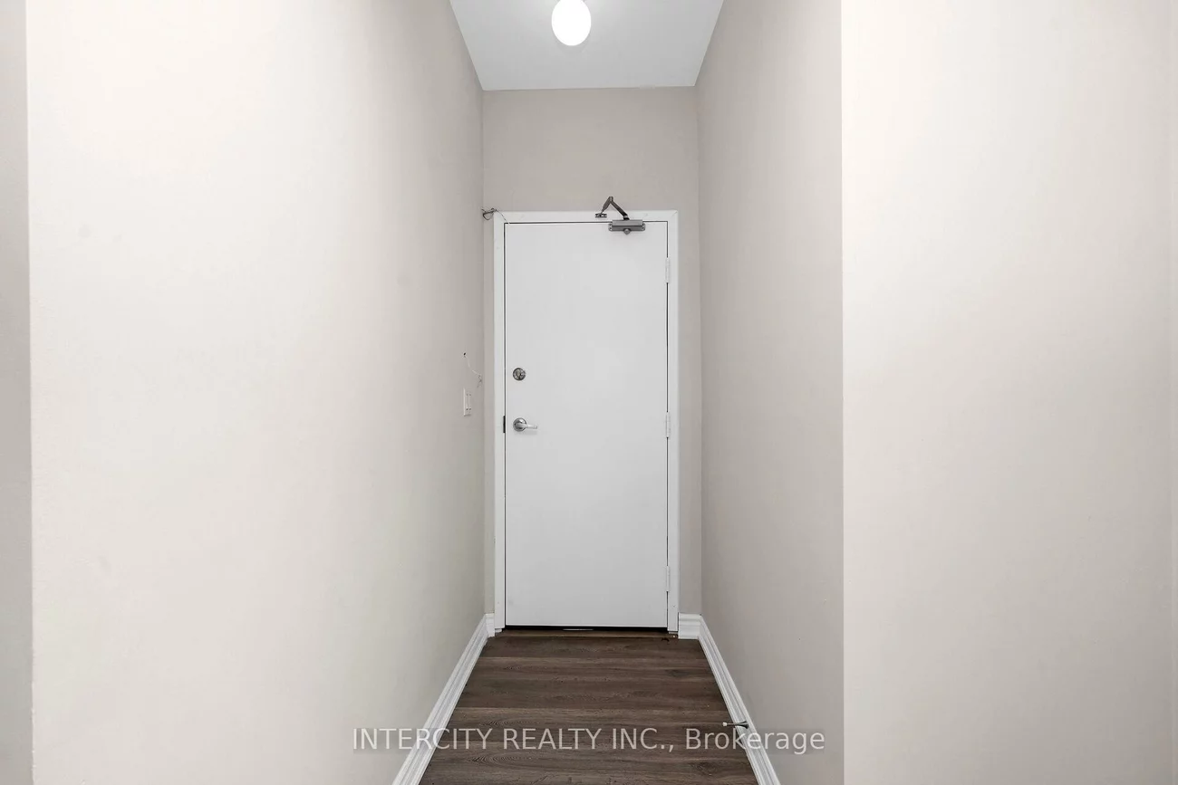 30, Halliford, Goreway Drive Corridor, Brampton