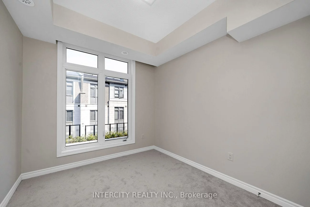 30, Halliford, Goreway Drive Corridor, Brampton